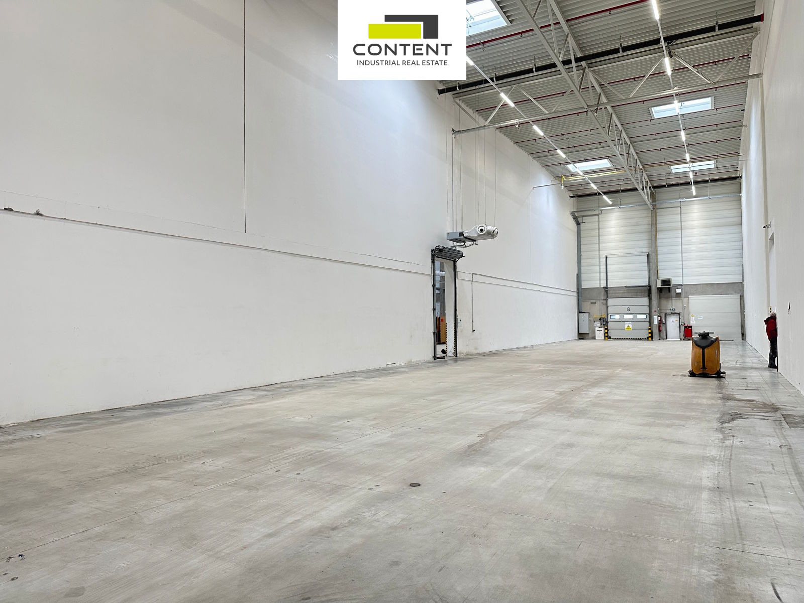 Pronájem skladu, výrobních prostor 550 m², Chrášťany