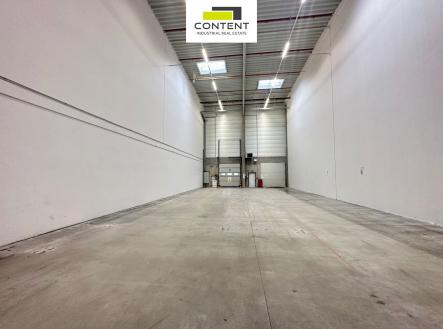 Pronájem skladu, 550 m²