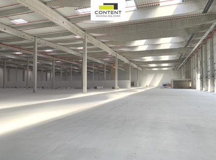Pronájem skladu, 17 700 m²