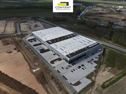 Pronájem skladu, 20 000 m²