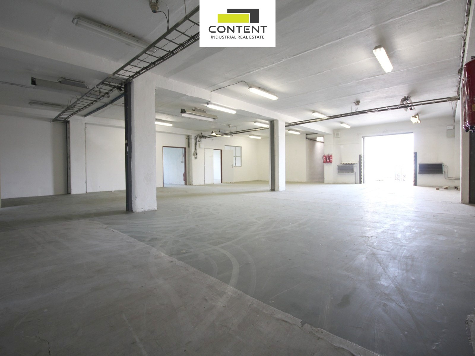 Pronájem skladu, výrobních prostor 343 m², Praha 9 Horní Počernice