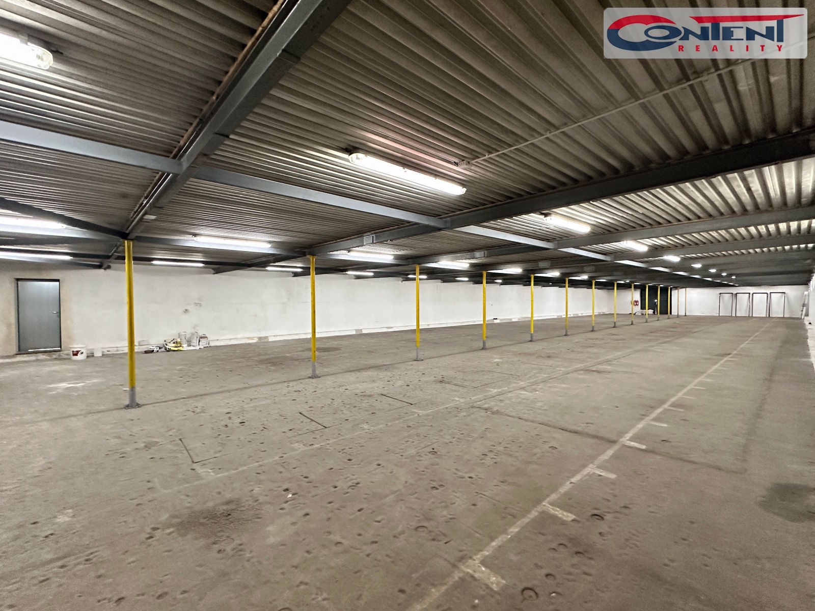 Pronájem skladu, výrobních prostor 745 m², Praha 9 - Horní Počernice