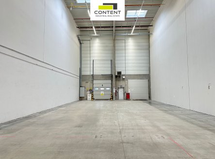 Pronájem skladu, výrobních prostor 550 m², Chrášťany