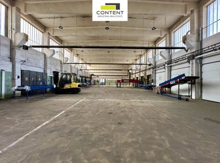 Pronájem výrobní prostory, 903 m²