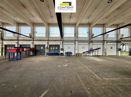 Pronájem výrobní prostory, 903 m²