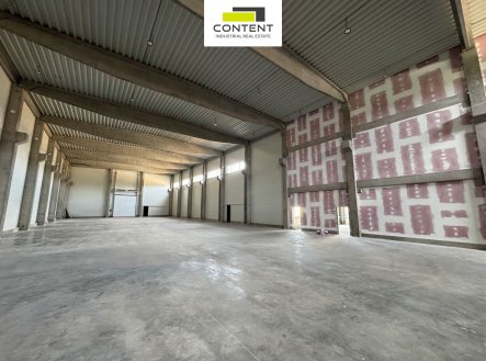 Pronájem skladu, 1 067 m²