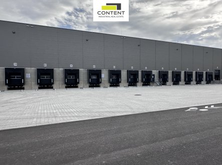Pronájem výrobní prostory, 7 823 m²