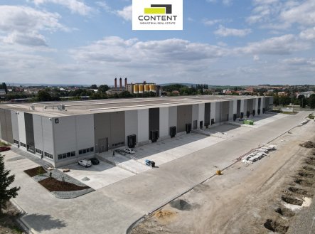 Pronájem skladu, 6 800 m²