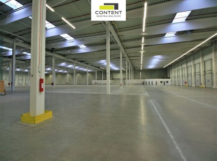 Pronájem výrobní prostory, 11 800 m²