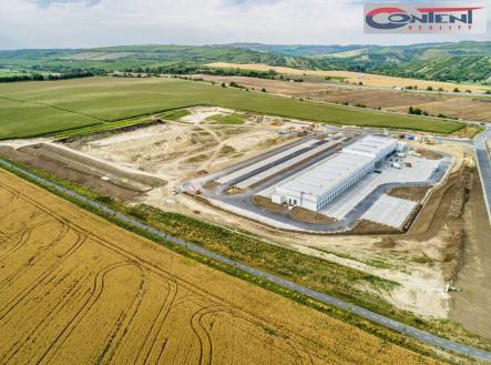 Pronájem - výrobní prostor, 2 500 m²