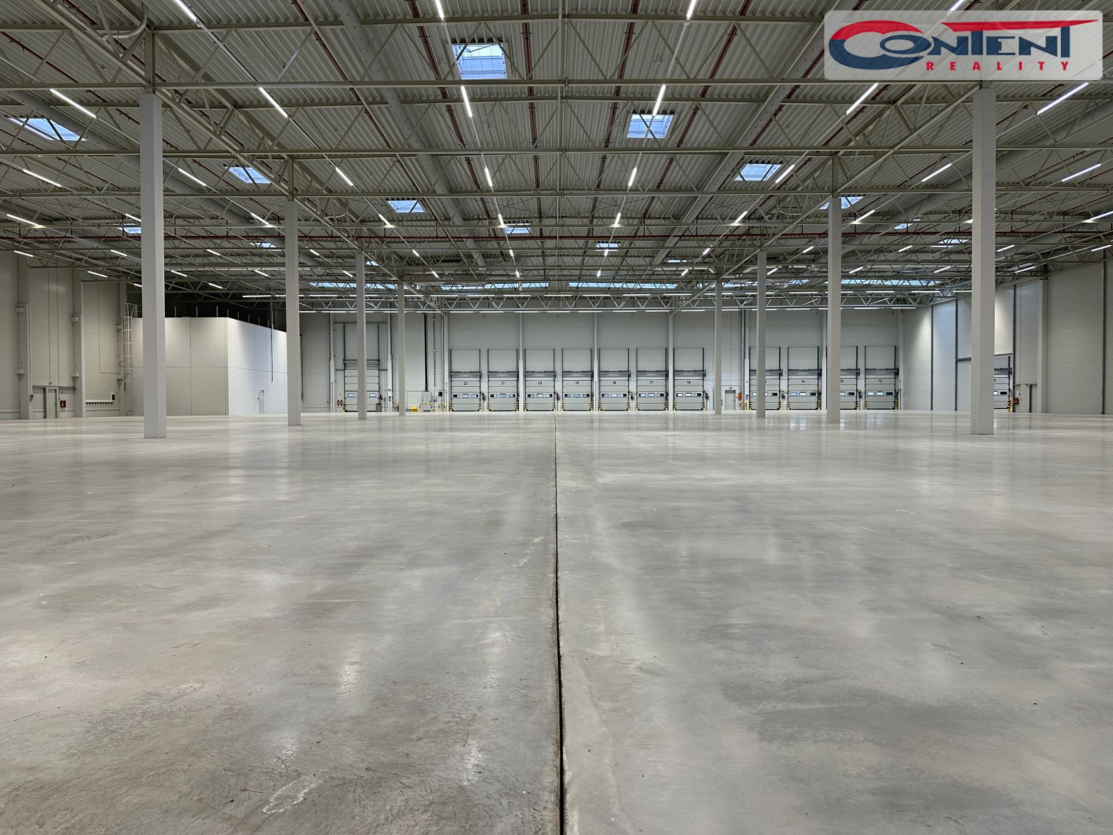 Pronájem skladu, výrobních prostor 6.800 m², Ostředek, D1