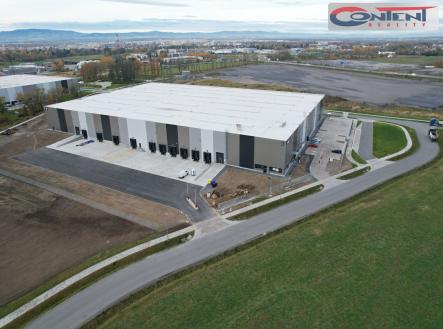 Pronájem - výrobní prostor, 4 500 m²