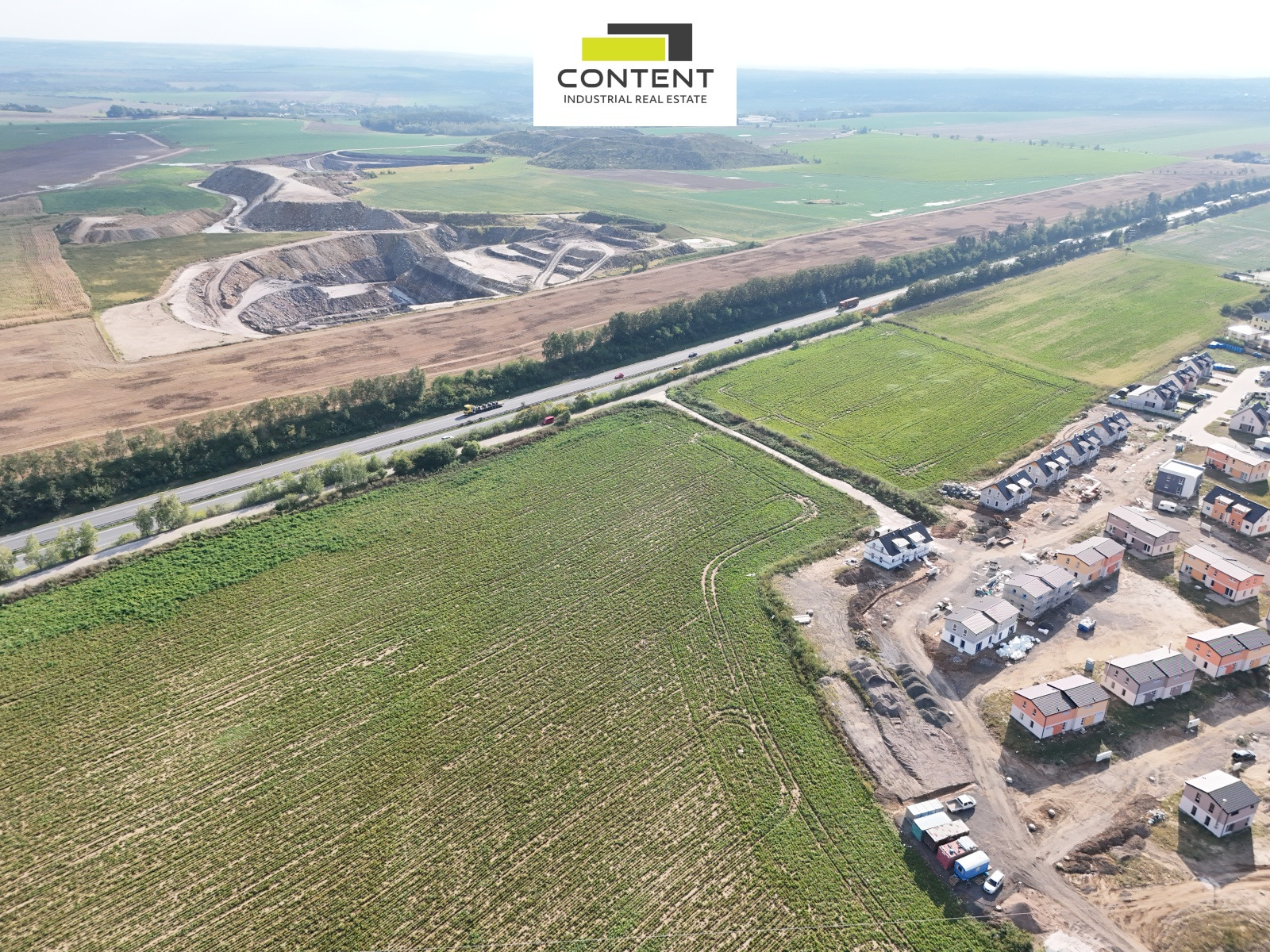 Prodej komerčního pozemku 9.021 m², Nehvizdy, D11, EXIT 8