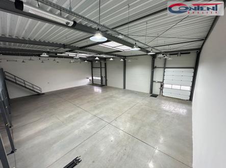 Pronájem - skladovací prostor, 540 m²