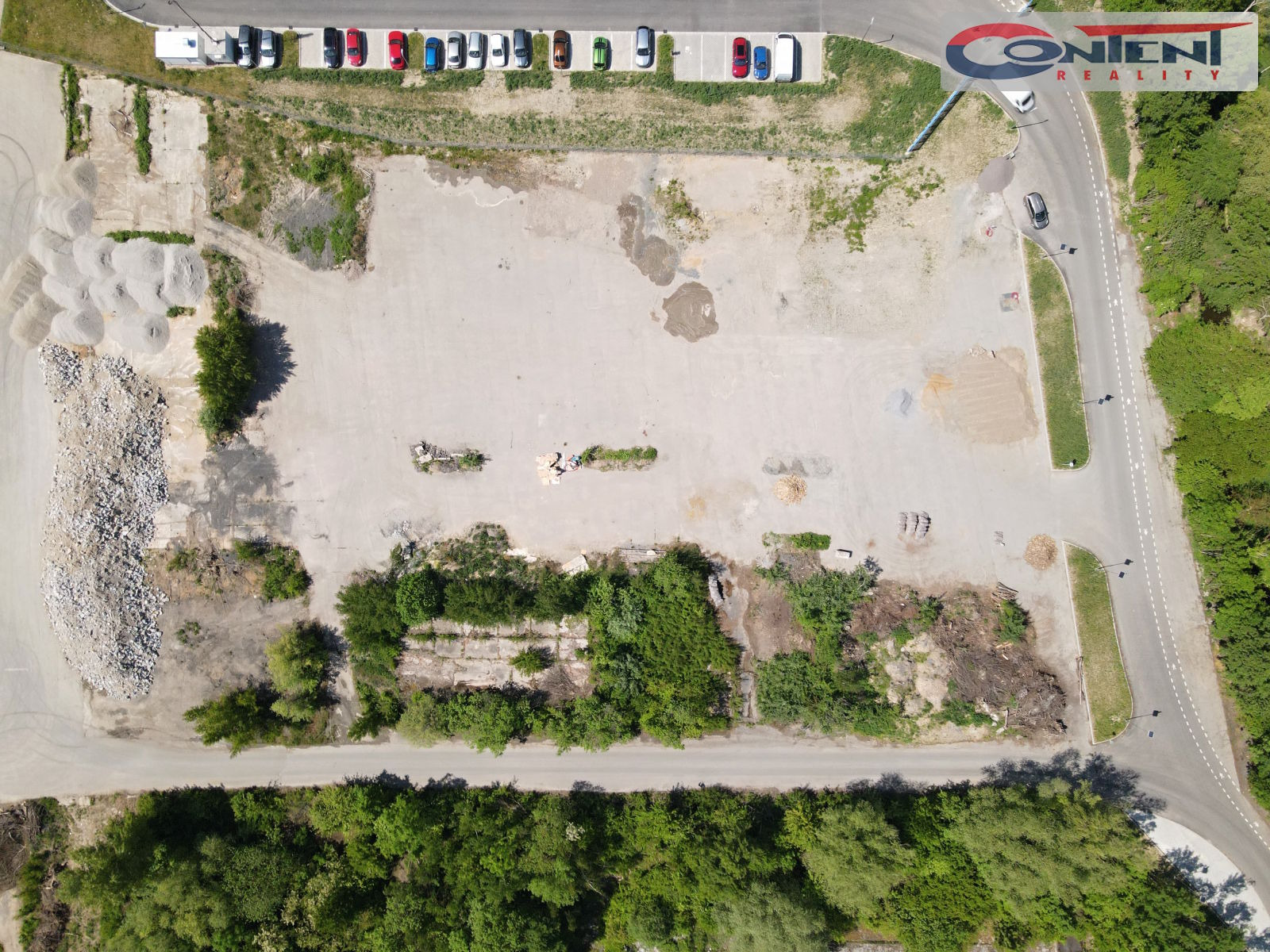 Prodej stavebního pozemku s UR 11.529 m², Mochov