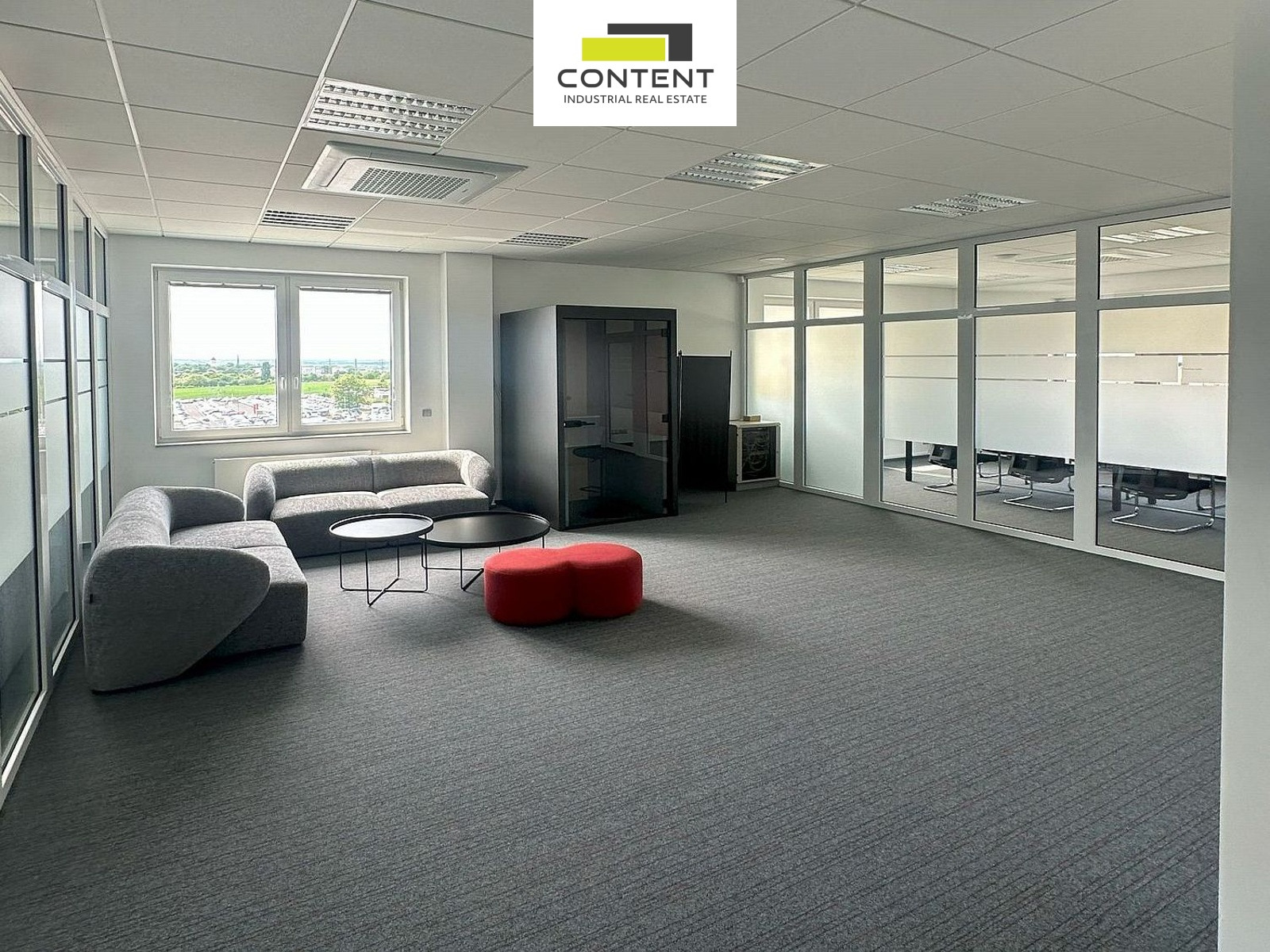 Pronájem kanceláří 258 m², Praha 8 - Dolní Chabry