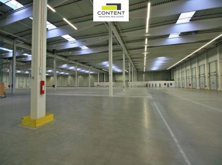 Pronájem skladovací prostor, 11 800 m²