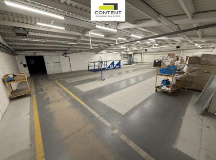 Pronájem skladovací prostor, 3 922 m²