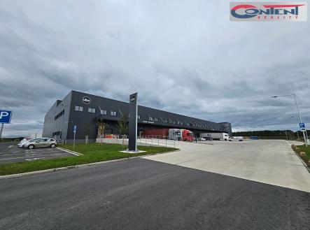 Pronájem skladovací prostor, 3 000 m²