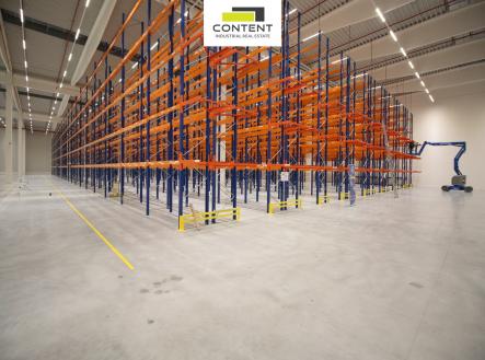 Pronájem skladovací prostor, 4 000 m²