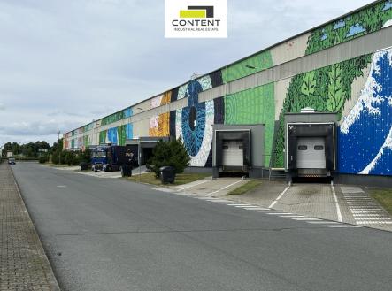 Pronájem výrobní prostor, 2 333 m²