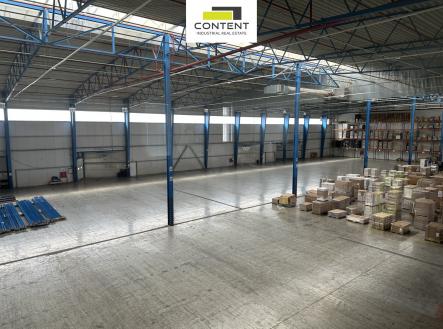 Pronájem výrobní prostor, 2 333 m²