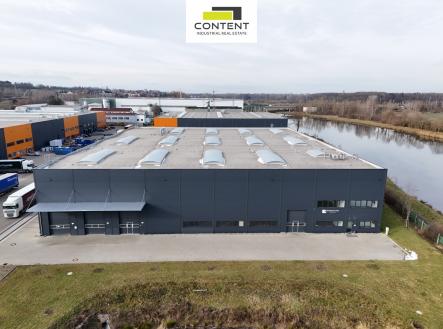 Pronájem výrobní prostor, 2 622 m²