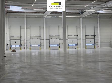 Pronájem skladu, 2 600 m²