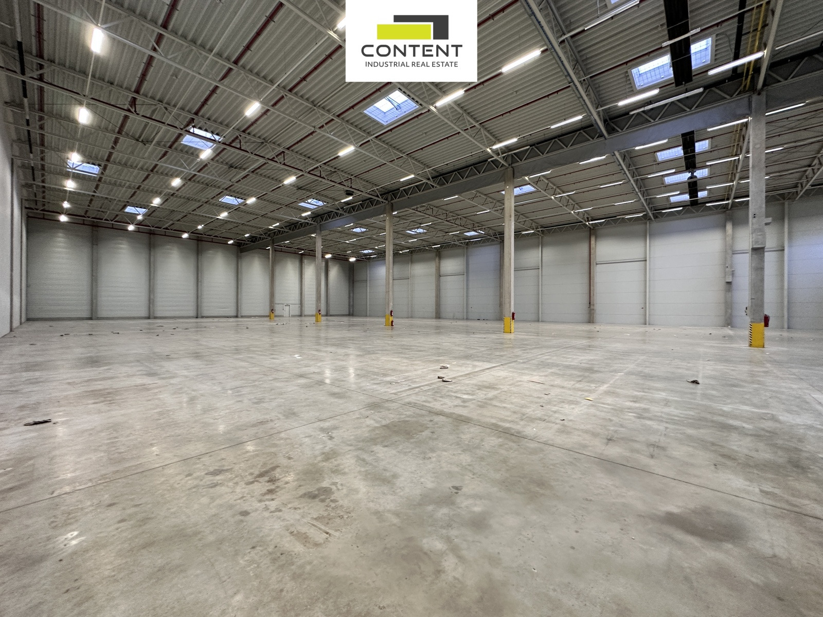 Pronájem skladu, výrobních prostor 1.300 m², Hostivice, D6