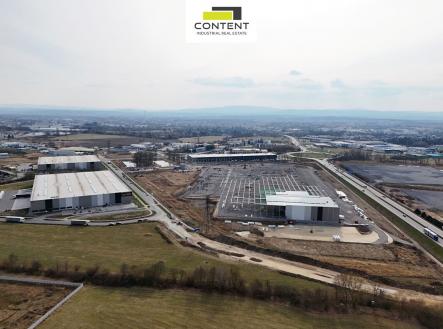 Pronájem skladovací prostor, 5 920 m²