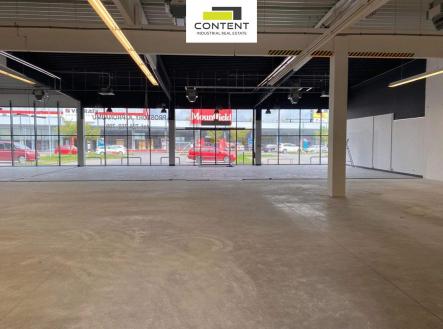 Pronájem obchodní prostor, 477 m²