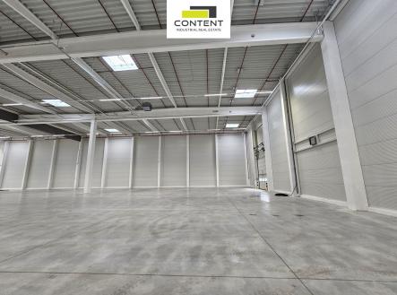 Pronájem skladu, 1 315 m²