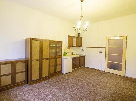 Pronájem bytu, garsoniéra, 27 m²