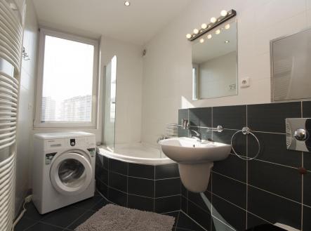 Pronájem bytu, 2+kk, 76 m²