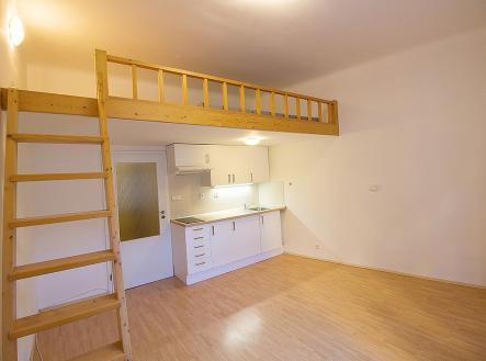 Pronájem bytu, 1+kk, 27 m²