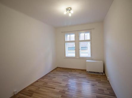 Pronájem bytu, 1+kk, 27 m²