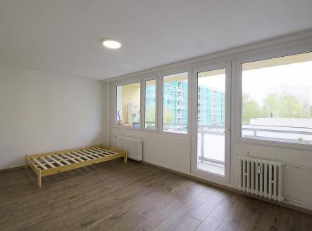 Pronájem bytu, 1+kk, 31 m²