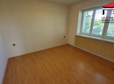 Pronájem - dům/vila, 180 m²