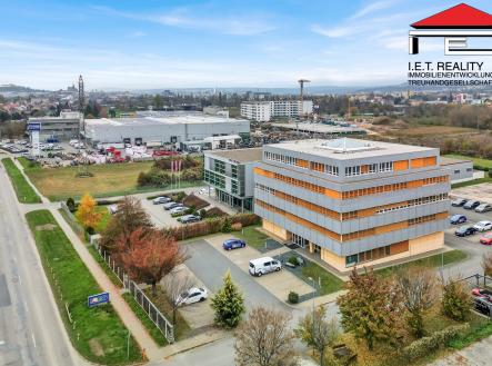 Prodej - nájemní dům, 2 481 m²
