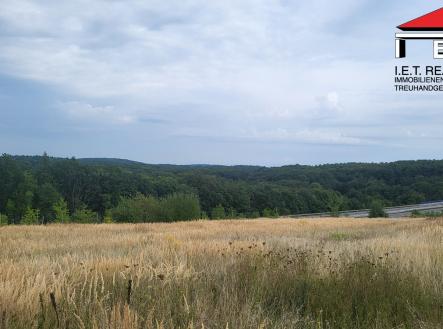 Prodej - pozemek pro komerční výstavbu, 4 261 m²