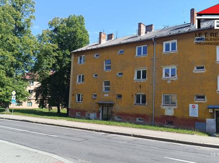 Prodej - nájemní dům, 257 m²