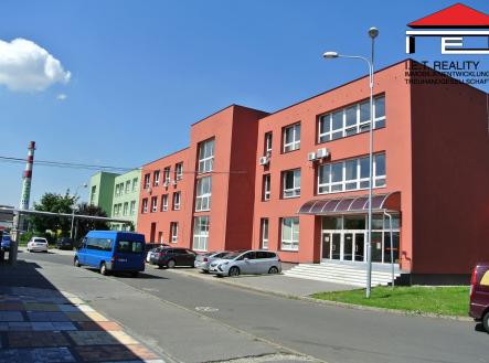 Pronájem - komerční objekt, sklad, 1 048 m²