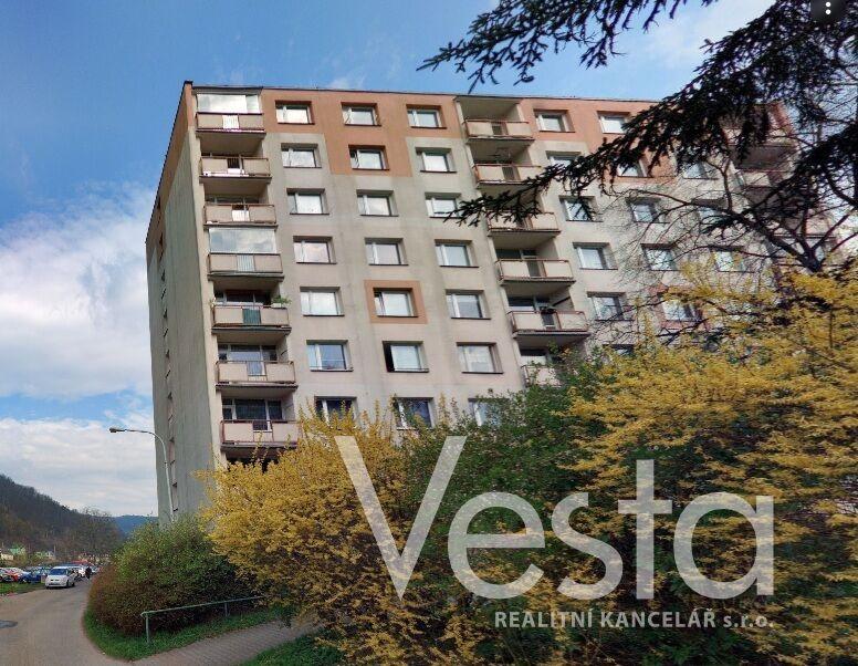 Zrekonstruovaný byt 3+1 s lodžií v centru Děčína I