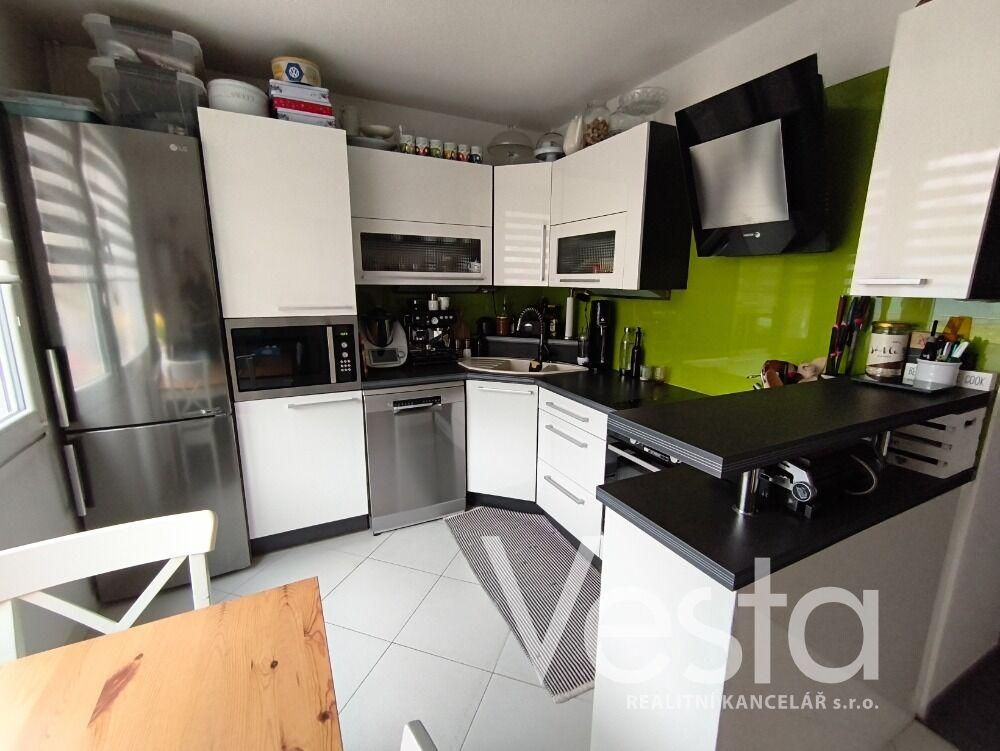 Zrekonstruovaný byt 3+1 s lodžií v centru Děčína I