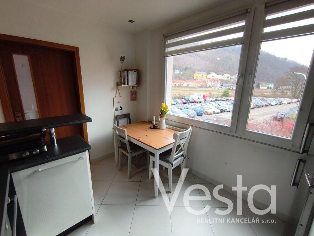 Zrekonstruovaný byt 3+1 s lodžií v centru Děčína I