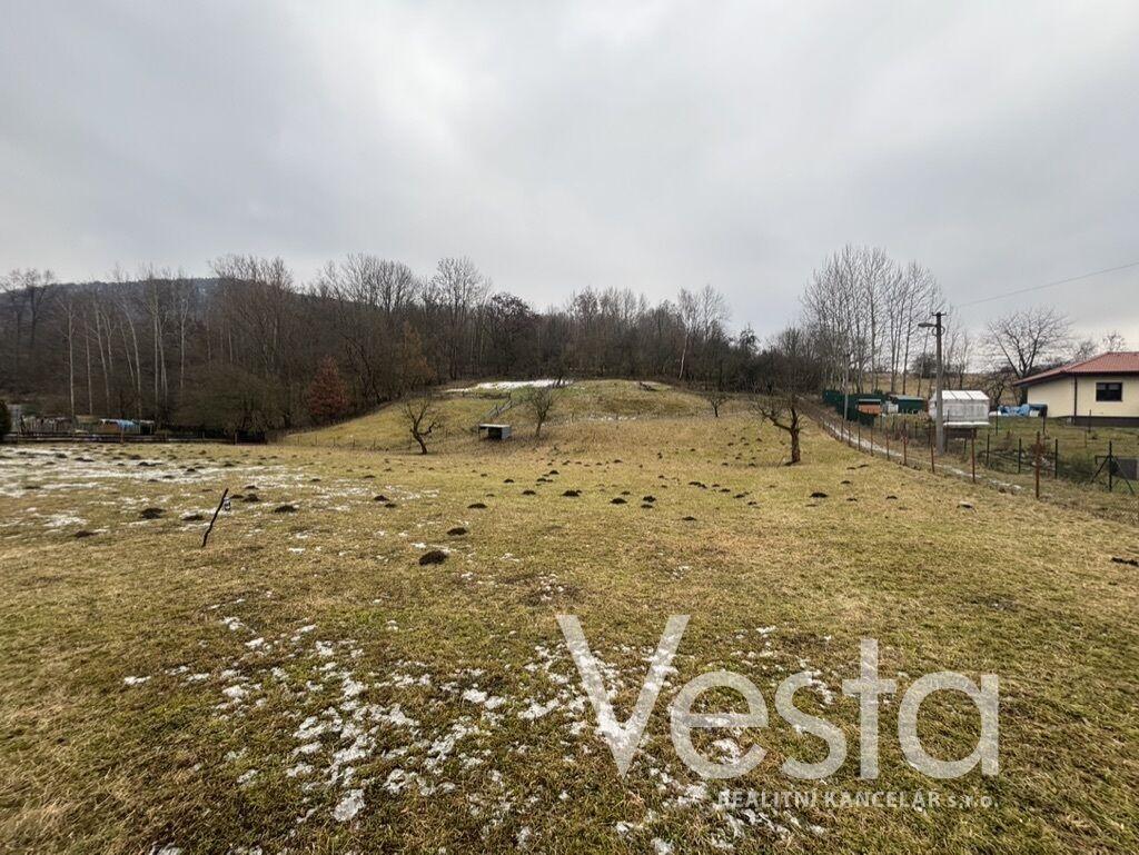 Oplocená zahrada v Modré u Děčína