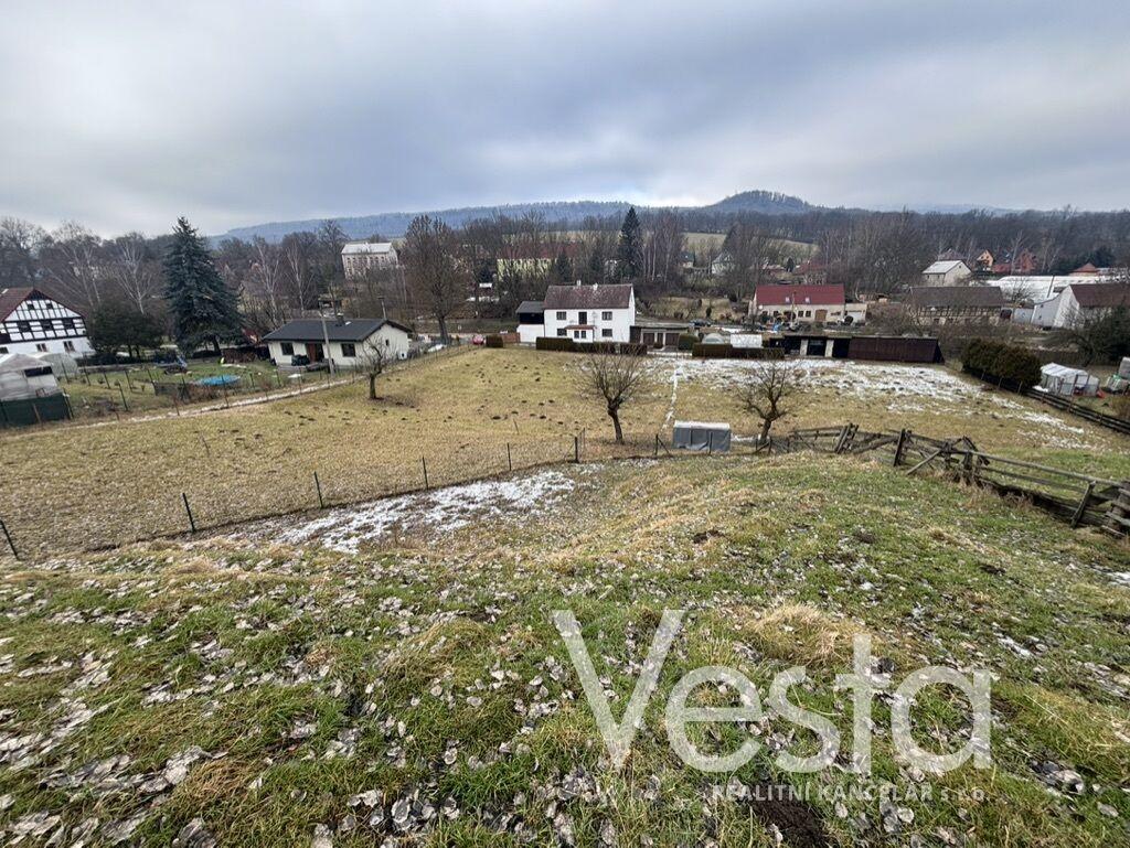 Oplocená zahrada v Modré u Děčína