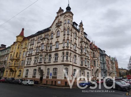 Pronájem bytu, 2+1, 77 m²