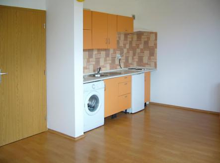 Pronájem bytu, 1+kk, 32 m²