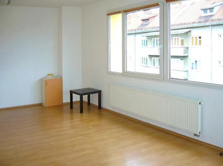 Pronájem bytu, 1+kk, 32 m²